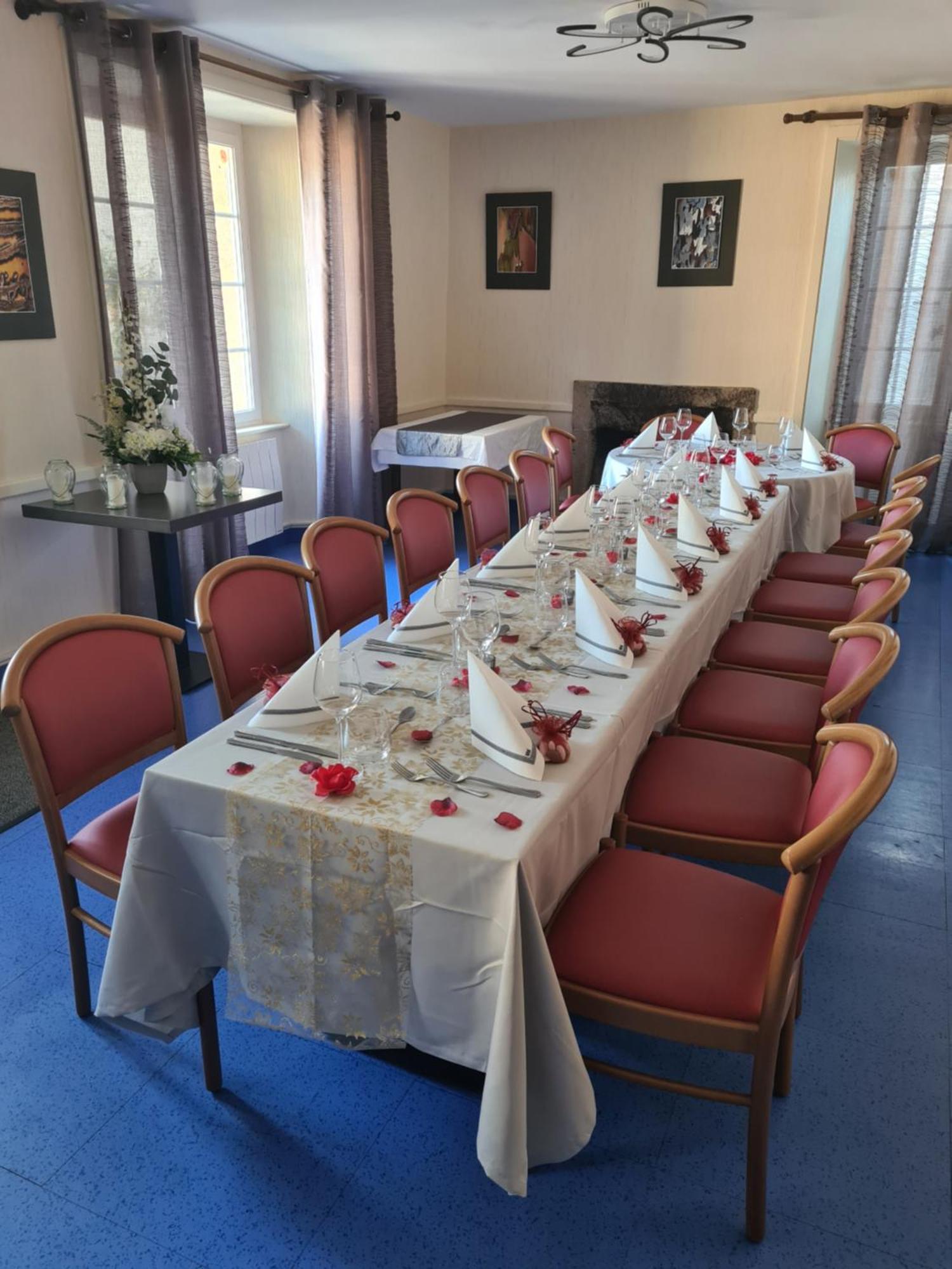 Hotel Saint Julien Aux Bois Екстериор снимка