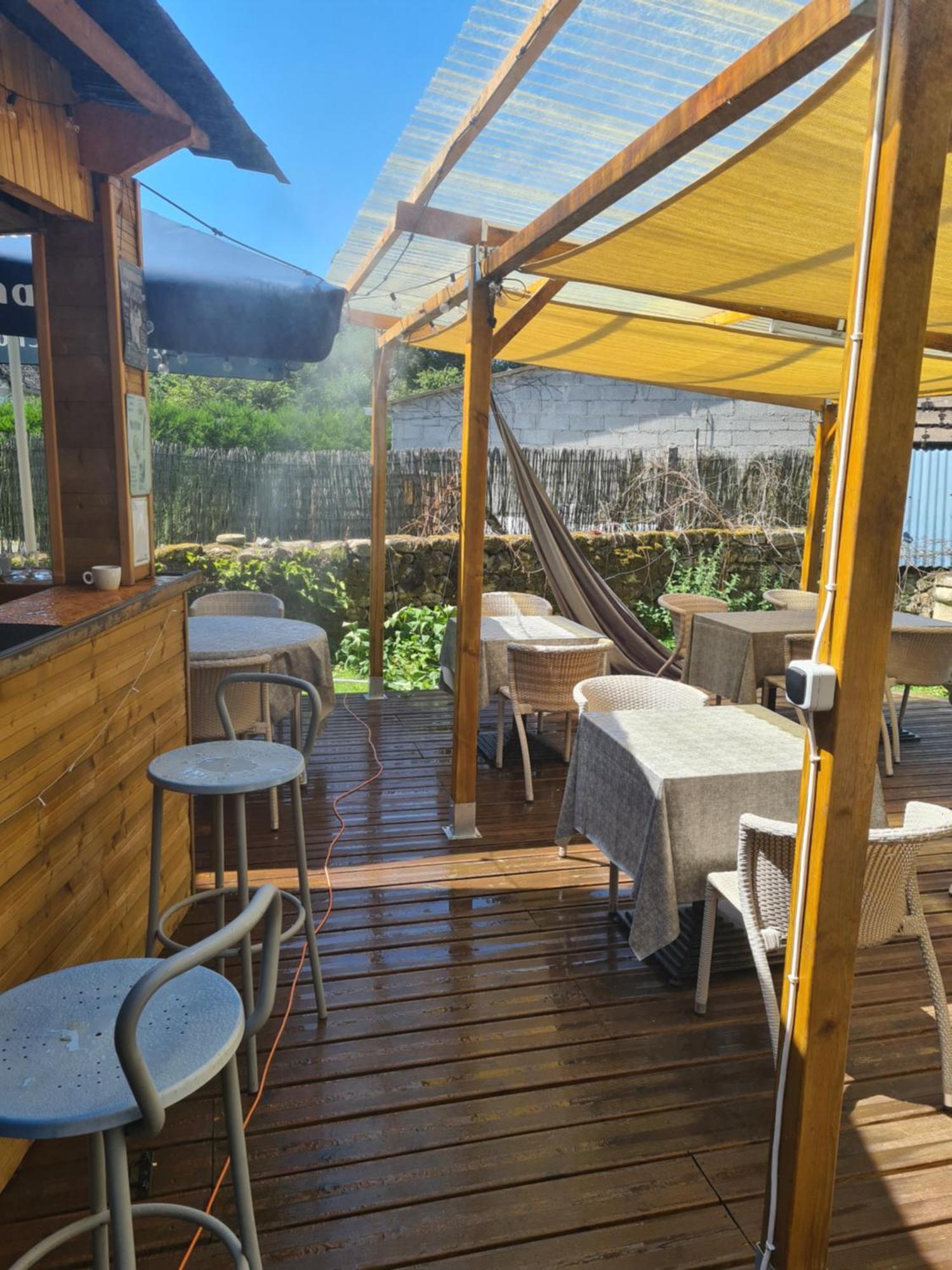 Hotel Saint Julien Aux Bois Екстериор снимка
